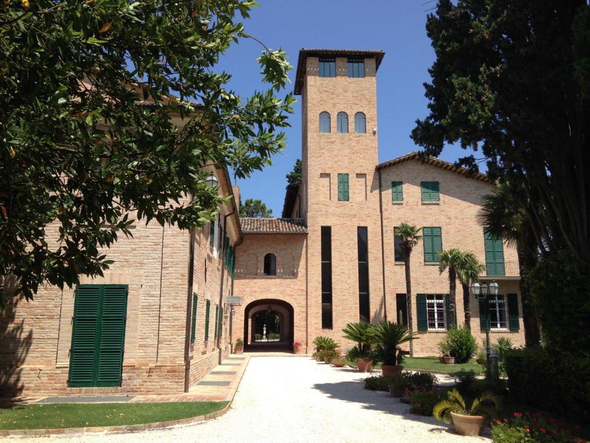 Relais Villa Sant'Isidoro Colbuccaro Exteriör bild